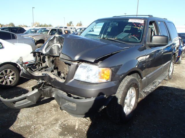 5B7043_2 Used 2004 Ford Expedition Wheel