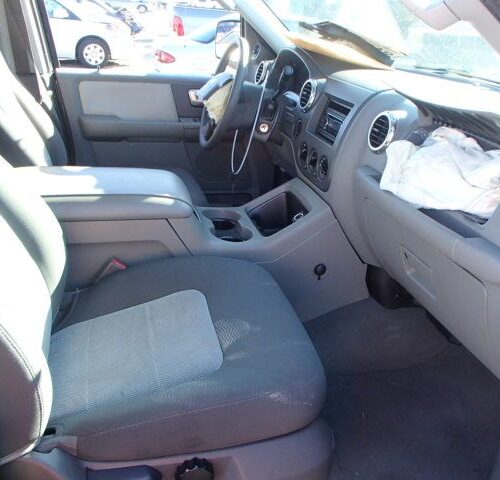 5B7043_5 Used 2004 Ford Expedition Wheel