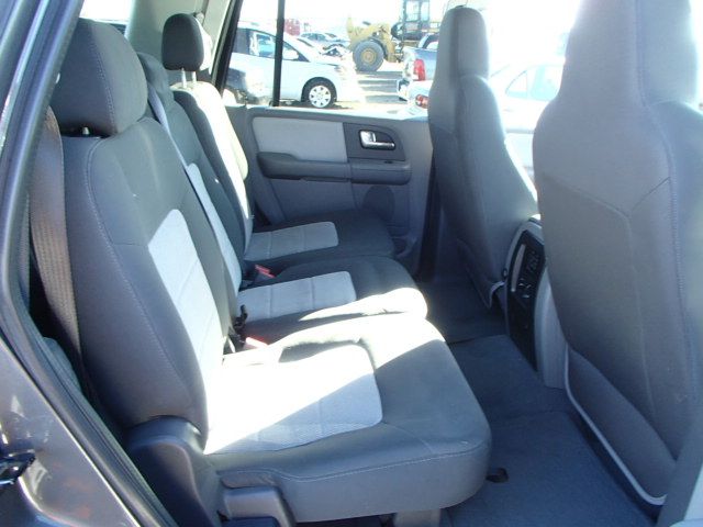 5B7043_6 Used 2004 Ford Expedition Wheel