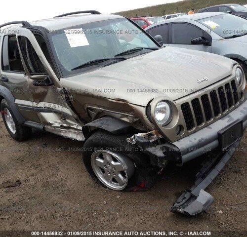 5B7049_2 Used 2006 Jeep Liberty Transfer Case Assembly