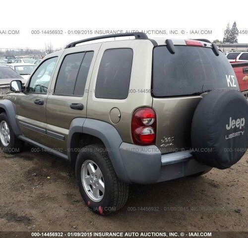 5B7049_4 Used 2006 Jeep Liberty Transfer Case Assembly