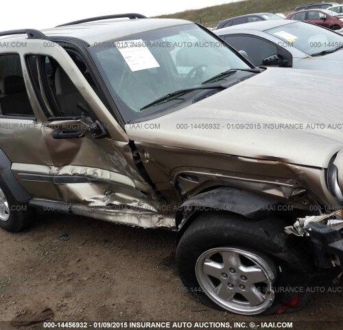 5B7049_7 Used 2006 Jeep Liberty Transfer Case Assembly