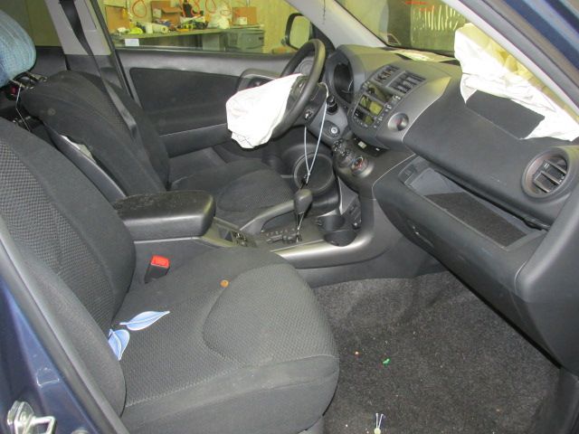 5C7051_5 Used 2010 Toyota RAV4 Door Handle Exterior LH