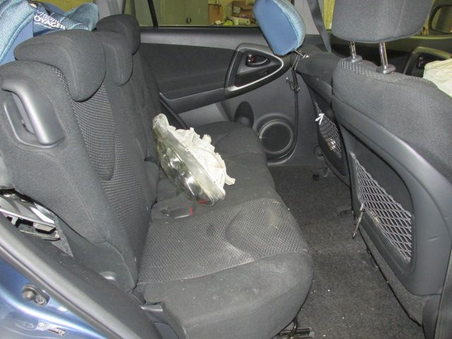 5C7051_6 Used 2010 Toyota RAV4 Door Handle Exterior LH
