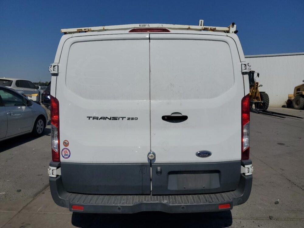 5C8788_10 Used 2018 Ford Transit 250 AC Evaporator