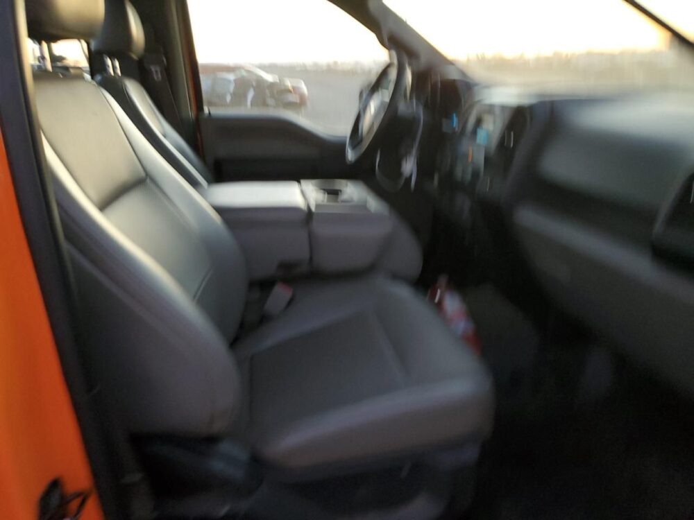 5C8789_2 Used 2016 Ford F-150 Luggage Rack
