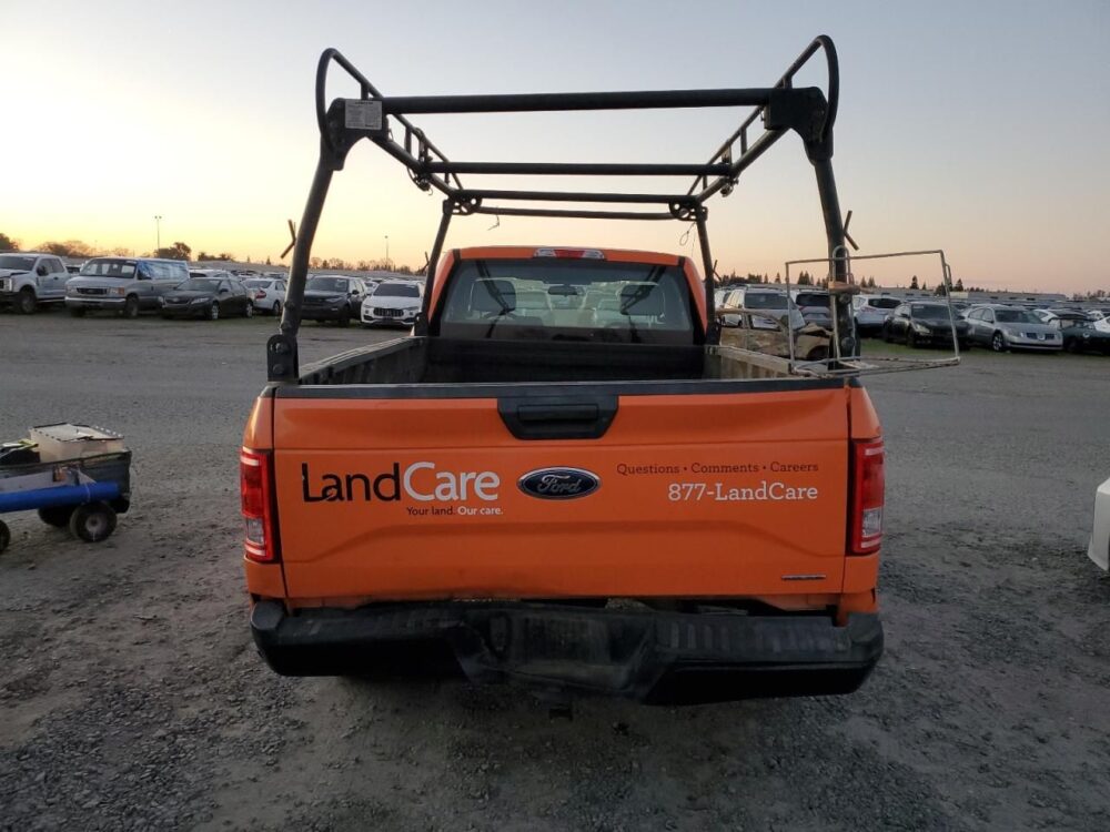 5C8789_9 Used 2016 Ford F-150 Luggage Rack