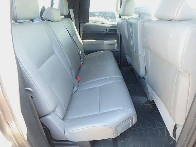 5D7088_6 Used 2010 Toyota Tundra Keys / Latches / Locks LH