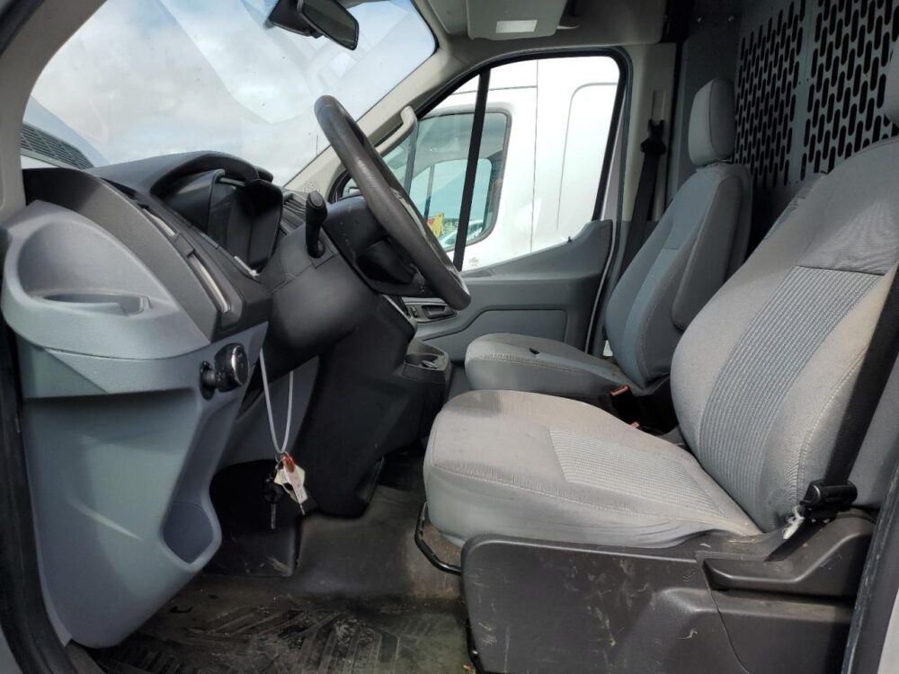 5D8795_12 Used 2019 Ford Transit 250 Strut LH