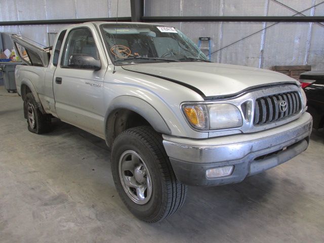 5E7095_0 Used 2002 Toyota Tacoma Front Lamp RH