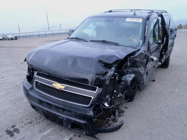 5E7098_2 Used 2012 Chevrolet Suburban 2500 6L90 Transmission Assembly