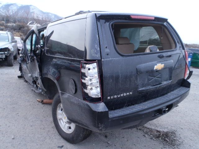 5E7098_3 Used 2012 Chevrolet Suburban 2500 6L90 Transmission Assembly