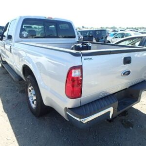 2008 Ford F-250 Super Duty Axle Assembly Rear