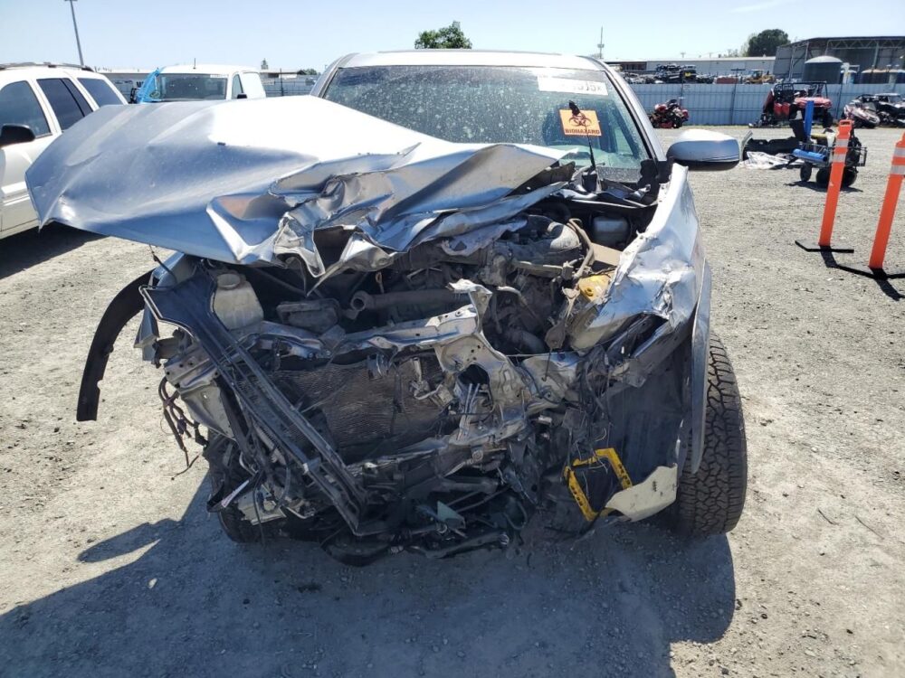 5F8809_7 Used 2016 Toyota Tacoma Fuel Pump
