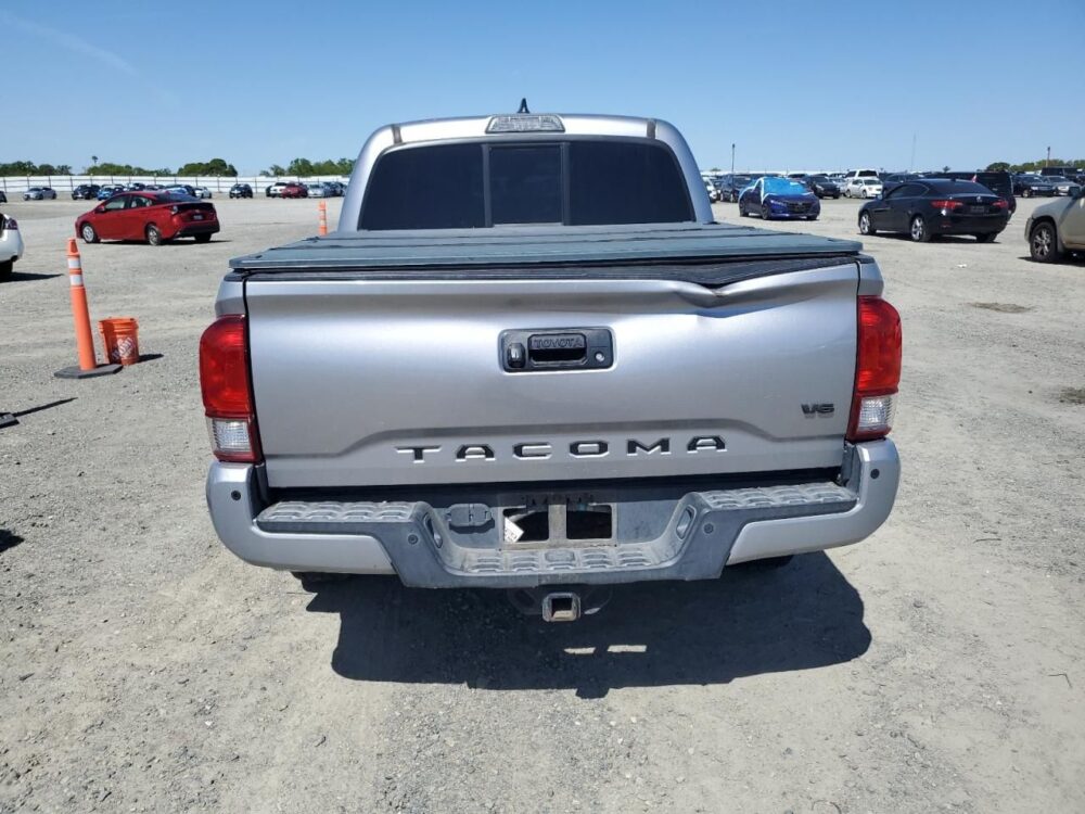 5F8809_8 Used 2016 Toyota Tacoma Fuel Pump