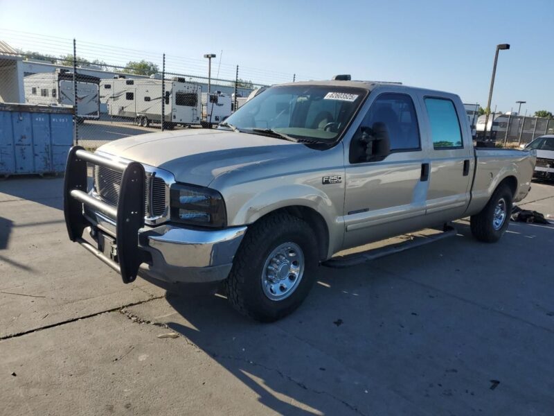5G8811_0 Used 2001 Ford F-250 Super Duty Cab (Shell)