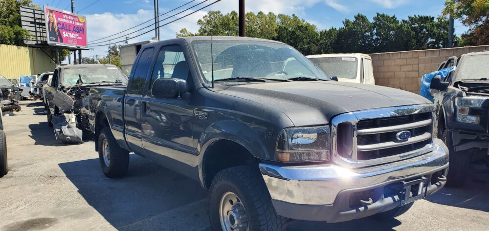 Used 2001 Ford F-250 Super Duty Cup Holder