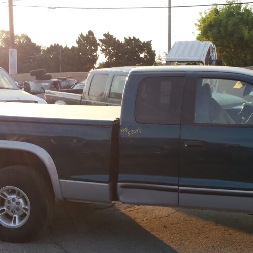 Used 1999 Dodge Dakota Side View Mirror RH