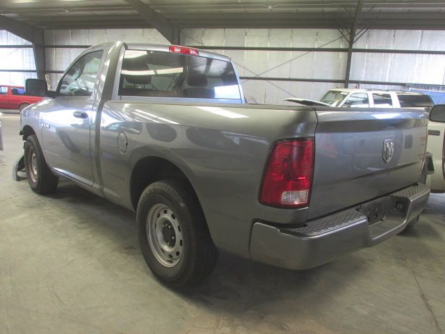 5I7158_0 Used 2010 Dodge Ram 1500 Cup Holder