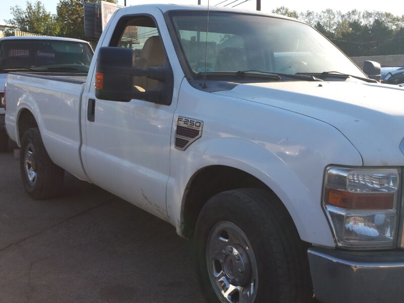 5J7162_0 Used 2009 Ford F-250 Super Duty Coolant Reservoir