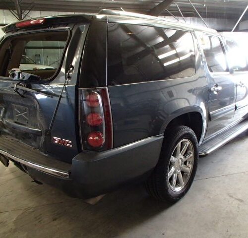 5J7173_4 Used 2007 GMC Yukon XL 1500 Front Lamp RH