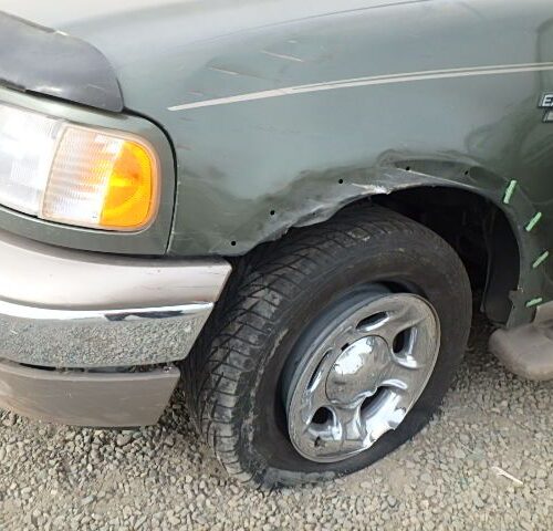5K7186_9 Used 2001 Ford Expedition Decklid Tailgate