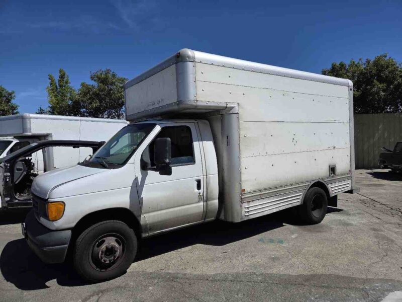 60926_0 Used 2006 Ford E-350 Van Starter Motor