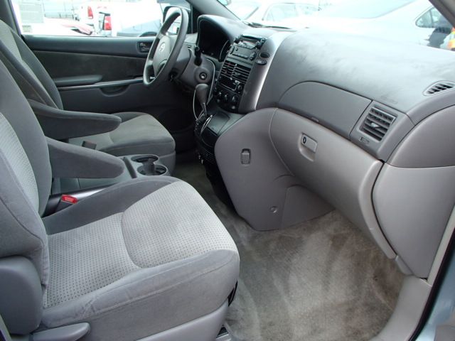 6B7231_5 Used 2008 Toyota Sienna Air Bag LH 4513008060B0