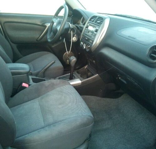 6B7232_5 Used 2005 Toyota RAV4 Axle Shaft RH