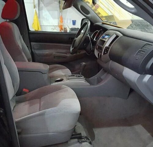 Used 2006 Toyota Tacoma Chassis Control Module 8917004090