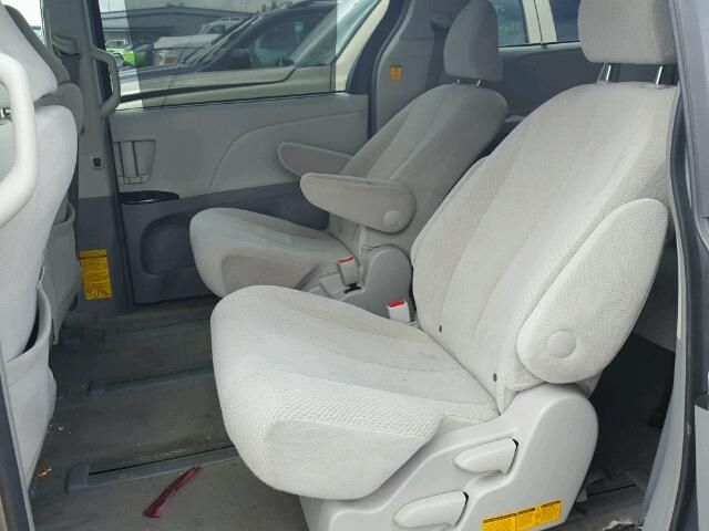 6F7322_2 Used 2012 Toyota Sienna Transfer Case Assembly
