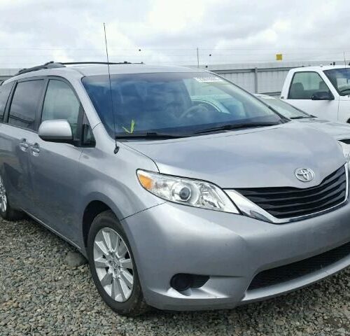 6F7322_6 Used 2012 Toyota Sienna Transfer Case Assembly