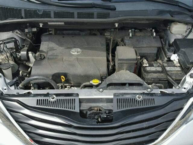 6F7322_7 Used 2012 Toyota Sienna Transfer Case Assembly