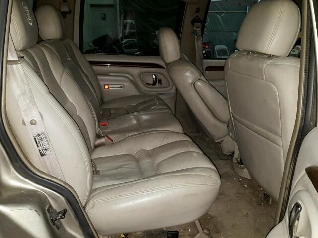 6G7328_2 Used 2000 Cadillac Escalade Door Assembly Front RH