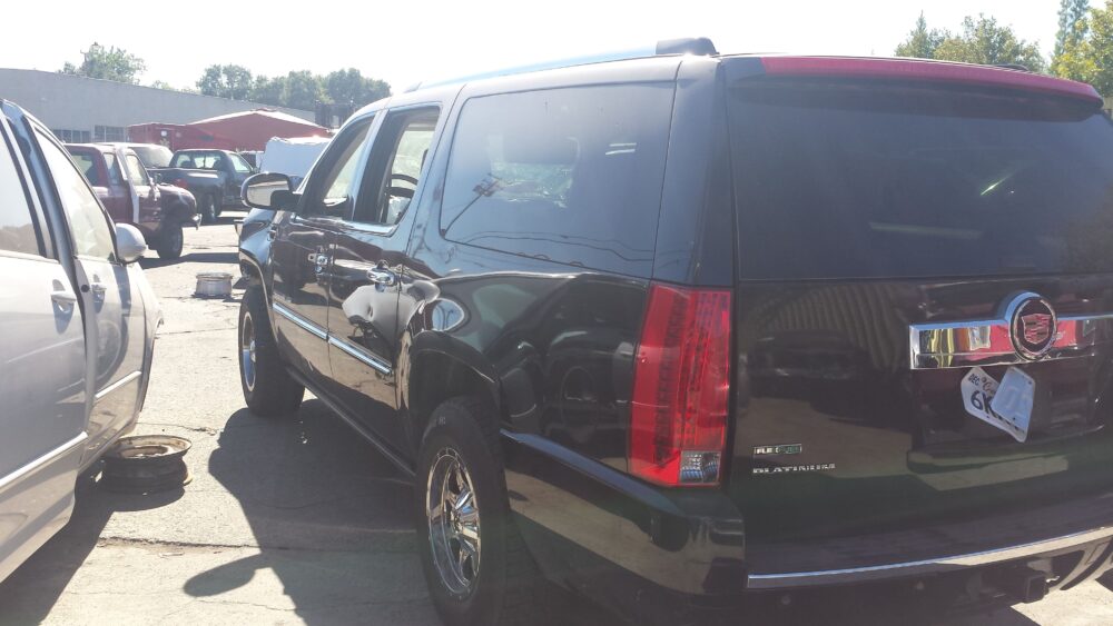 Used 2010 Cadillac Escalade ESV Navigation / Entertainment Screen