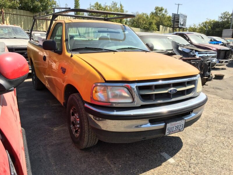 6H7340_0 Used 1998 Ford F-250 Header Panel Assembly