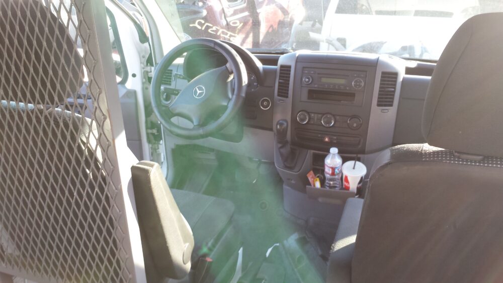 6I7372_3 Used 2010 Mercedes Sprinter 2500 Chassis Control Module 9069006801