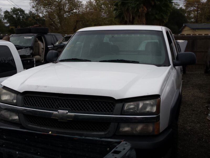 6I7377_0 Used 2003 Chevrolet Silverado 2500 AC Compressor