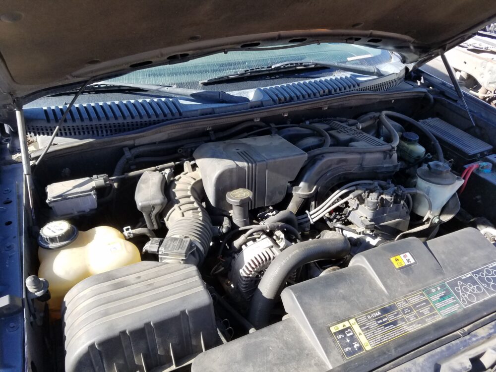 6K7400_6 Used 2003 Ford Explorer Hood