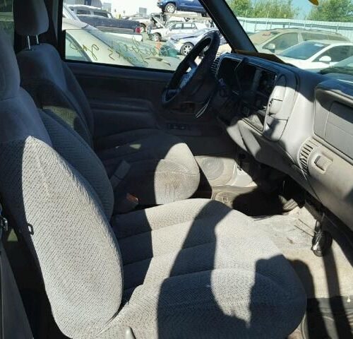 6L7415_7 Used 1999 Chevrolet Suburban 2500 Jack