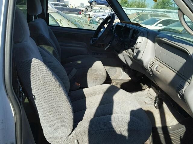 6L7415_7 Used 1999 Chevrolet Suburban 2500 Jack
