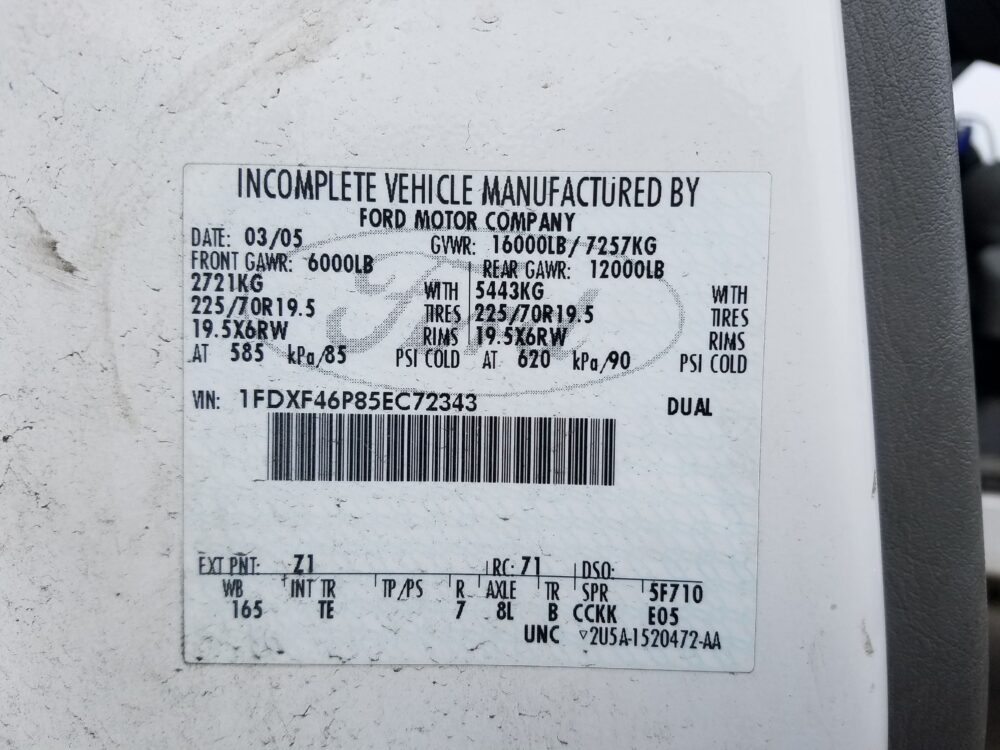 7D7487_1 Used 2005 Ford F-450 Super Duty Spindle Knuckle Front LH
