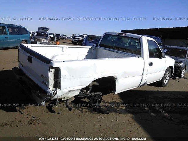7D7499_5 Used 2006 GMC Sierra 1500 Air Cleaner