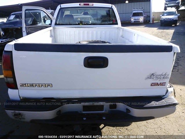 7D7499_9 Used 2006 GMC Sierra 1500 Air Cleaner