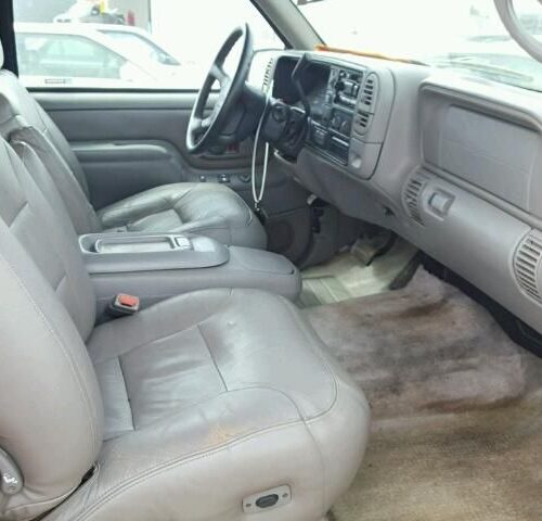 7E7508_1 Used 1997 Chevrolet Tahoe Carrier Assembly
