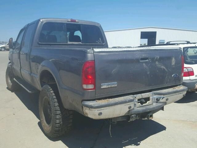 Used 2005 Ford F-350 Super Duty High Mounted Stop Lamp