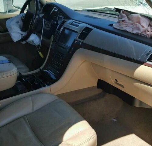 7G7557_3 Used 2009 Cadillac Escalade Decklid Tailgate