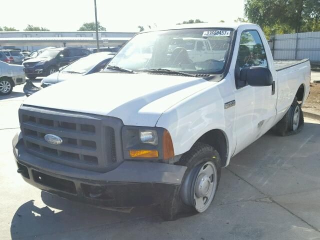 7K7633_0 Used 2005 Ford F-250 Super Duty Fuse Box Cabin