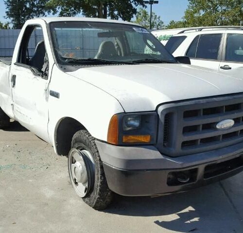 7K7633_8 Used 2005 Ford F-250 Super Duty Keys / Latches / Locks LH