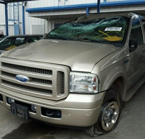 Used 2005 Ford Excursion Door Handle Exterior LH